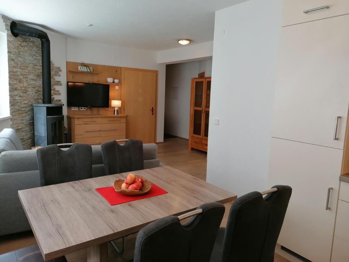 Apart Jove-Oetz Exteriör bild